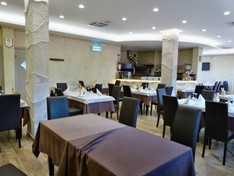 LA LOCANDA DEI SANNITI SALA INTERNA.JPG